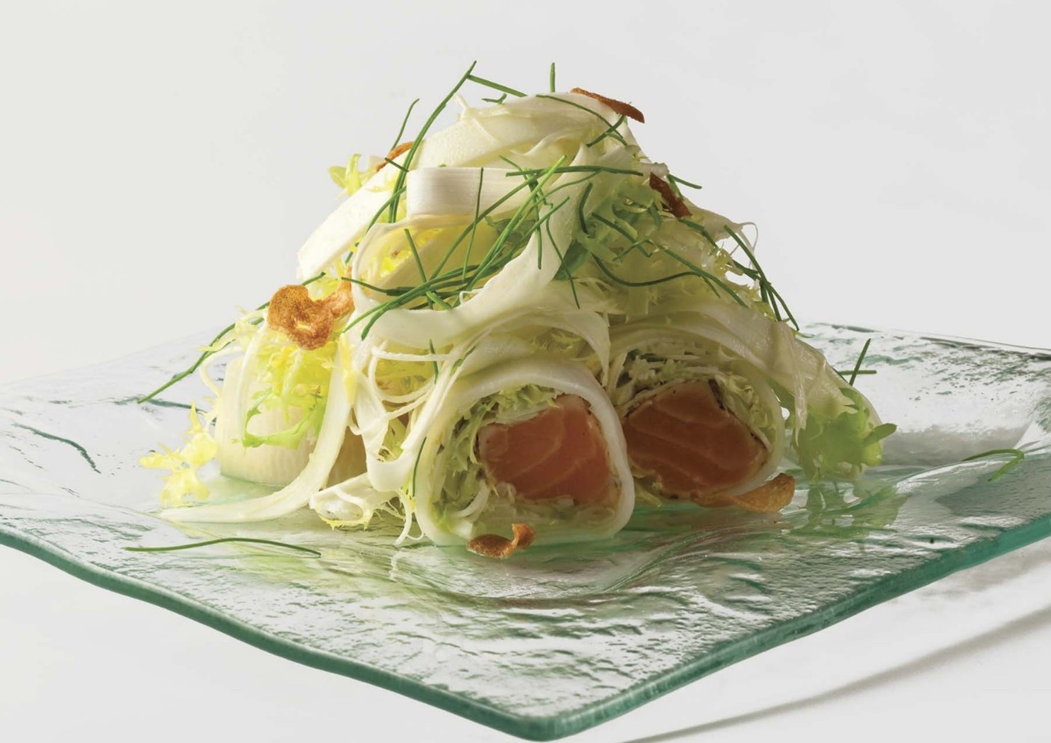 104-رول سالاد ماهی آزاد وحشی سرخ شده