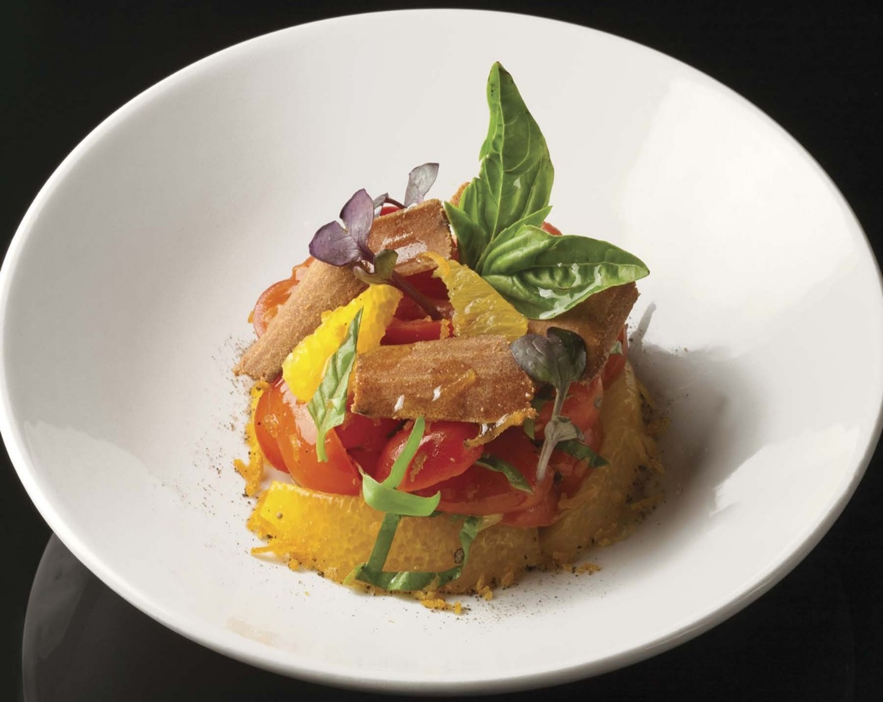 95-سالاد تن بوتارگا و ناول پرتقال