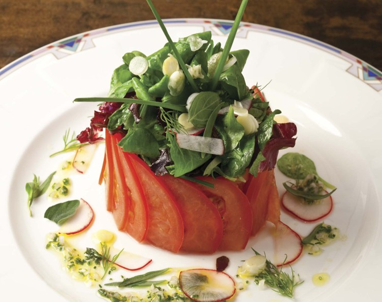 97-سالاد هریلوم باله دار با سالاد گیاهی