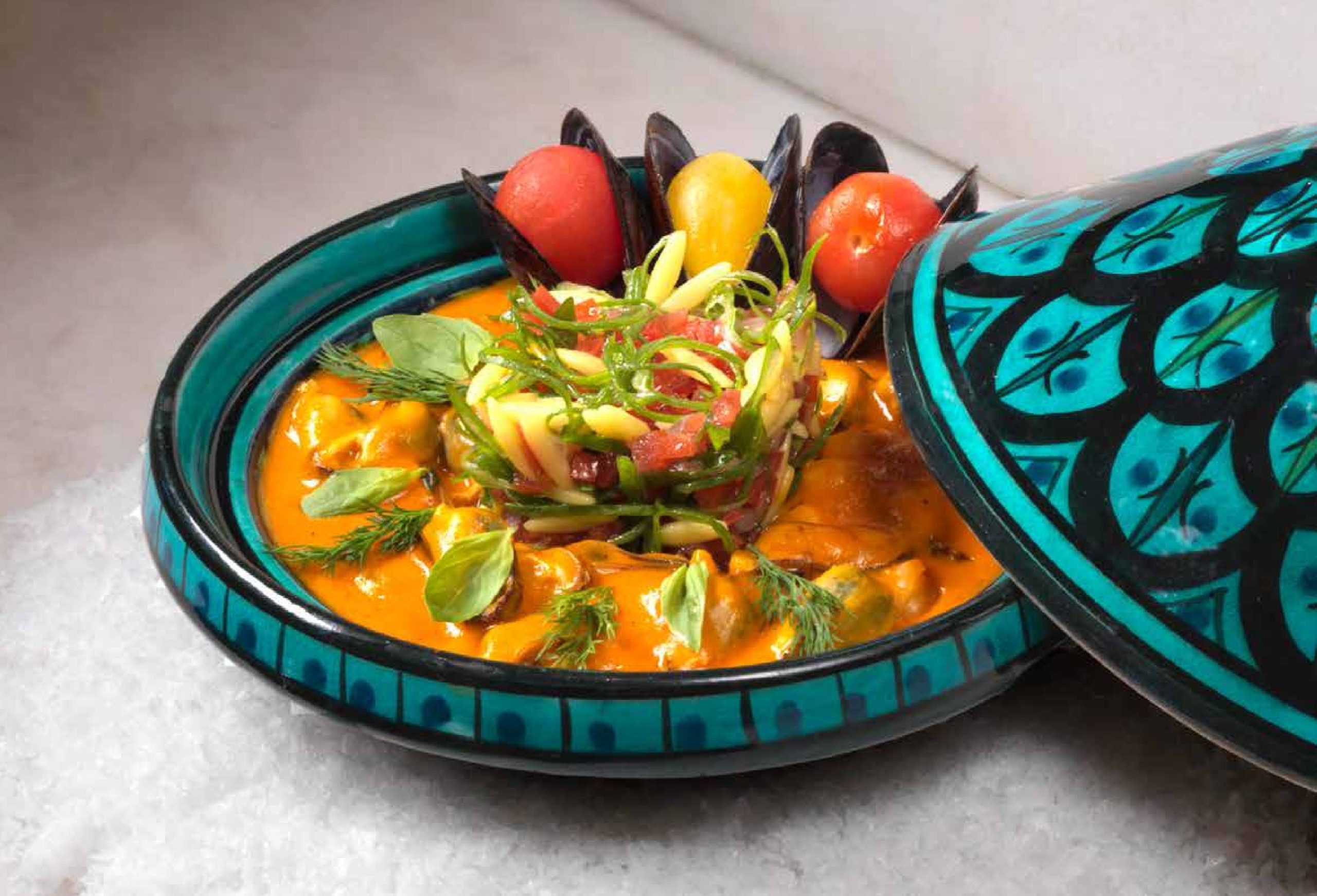 86-خورشت مراکشی پروانس و نخود با سالاد اورزو  (Moroccan Mussel and Chickpea Stew with Orzo Salad)