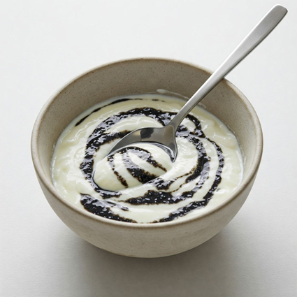 سس ماهی تکمیل‌شده با ماست (Yogurt-Finished Fish Sauce)