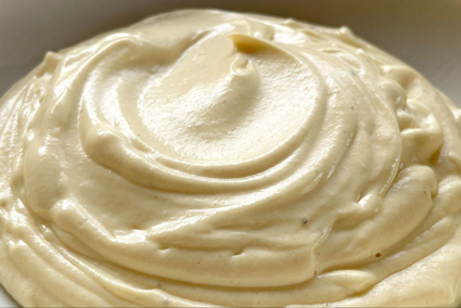 سس مایونز با زرده تخم‌مرغ پخته شده  (Mayonnaise Made with Hard-Boiled Egg Yolks)
