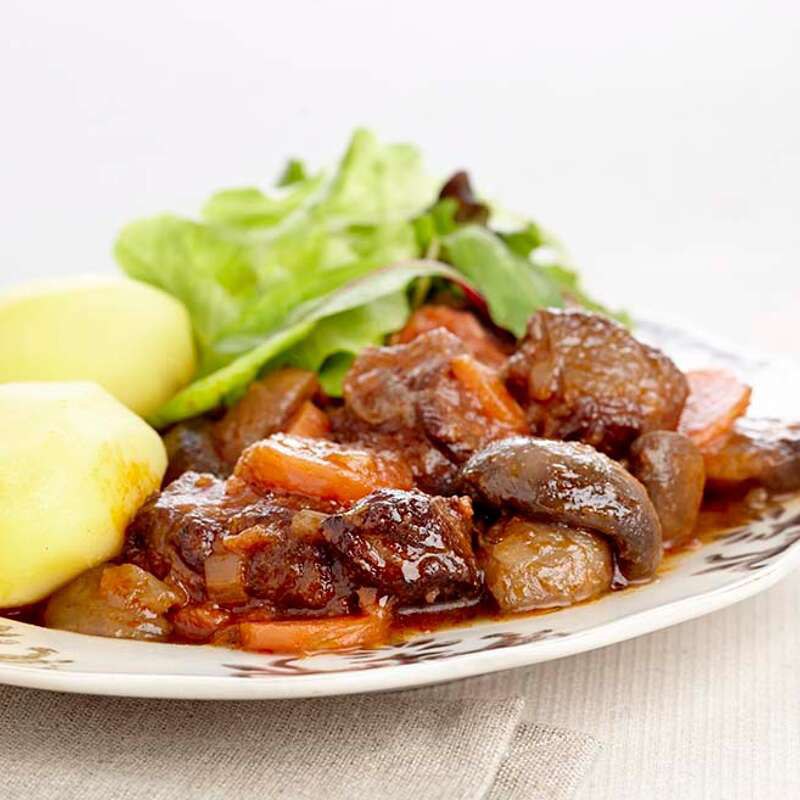 116-خوراک گوشت گاو با ماءالشعیر و پیاز   Carbonnade de Boeuf