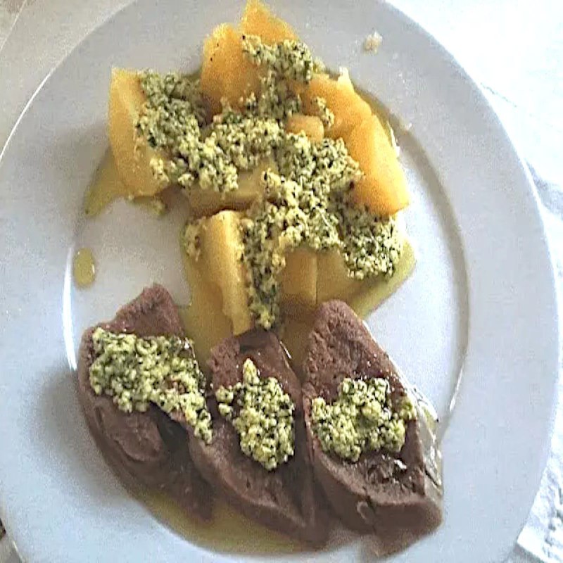 134-زبان گاو با سس گریبیچ   LANGUE DE BOEUF, SAUCE GRIBICHE 