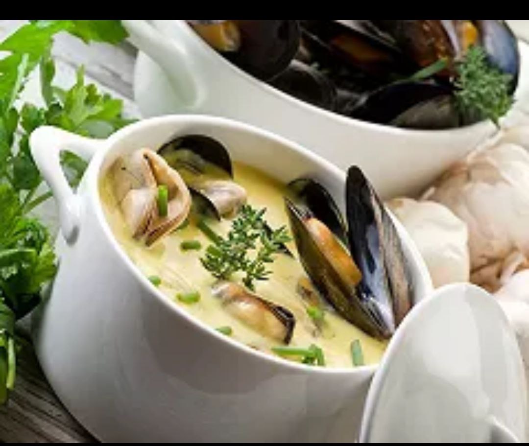 71-پروانس سیاه با سس خامه  (Moules à la Crème)
