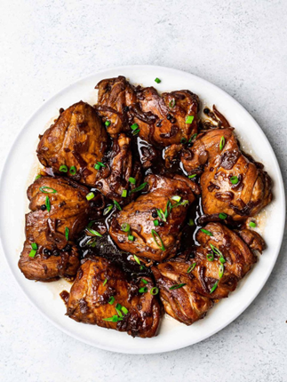 50-مرغ آدوبو فیلیپینی با ران کامل (Filipino Adobo Chicken Thighs)