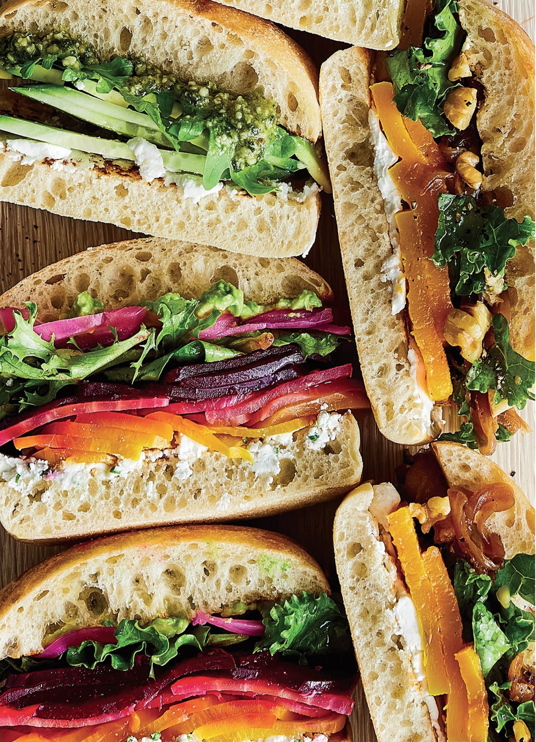 ساندویچ‌ها، تاکوها، پیتزاها و کِسادیلاها